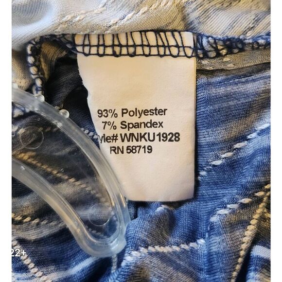 F58 Notations blue blouse with light embroidery pattern, longer at sides - Picture 8 of 10